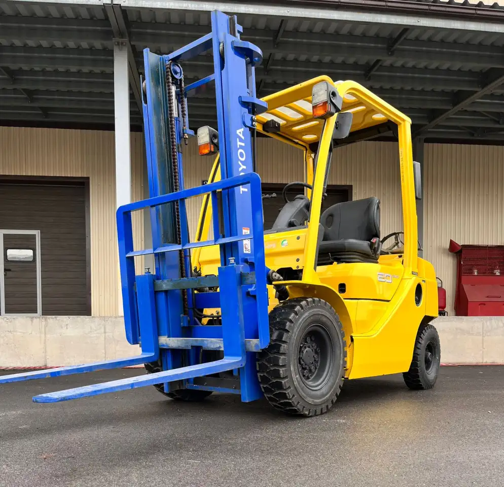 Запчасти на погрузчики, фотография 1