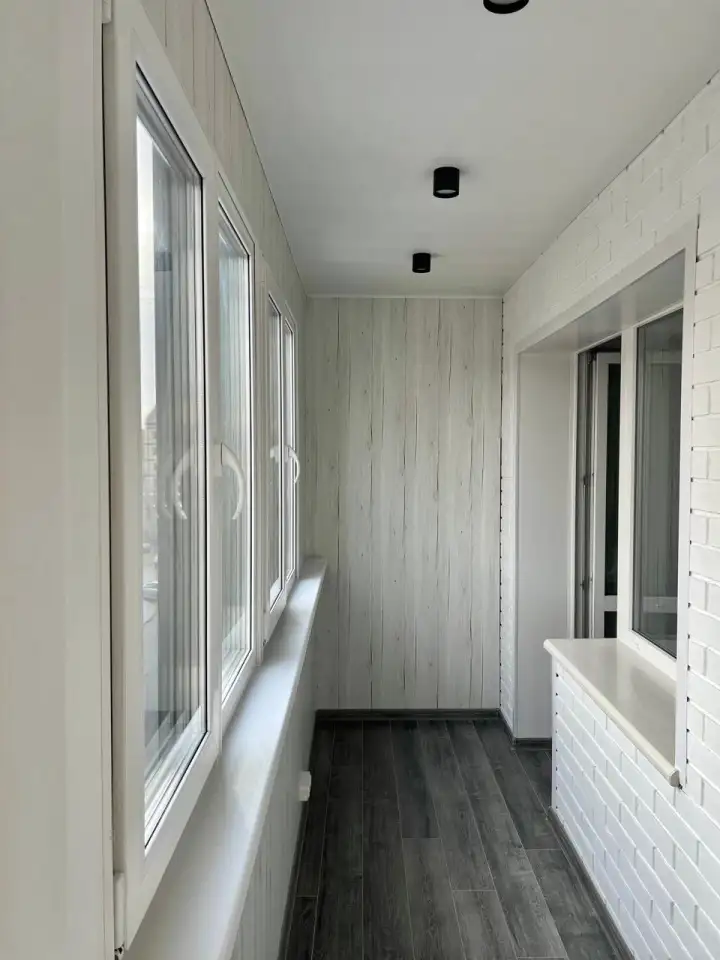 Пластиковые окна, балконы под ключ, витражи., фотография 4