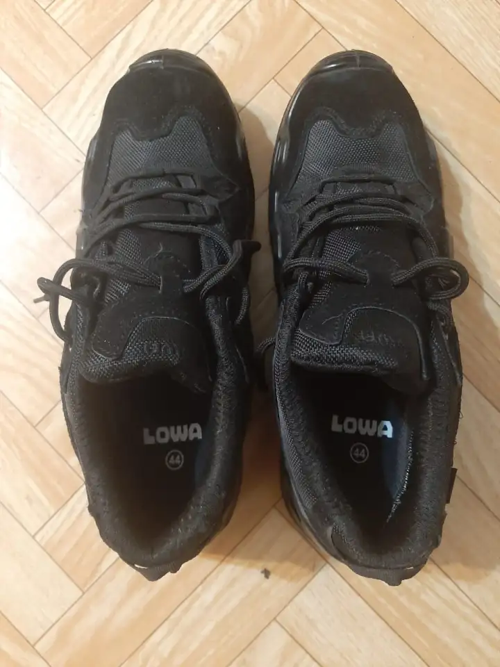 Срочно продам кроссовки LOWA, фотография 2