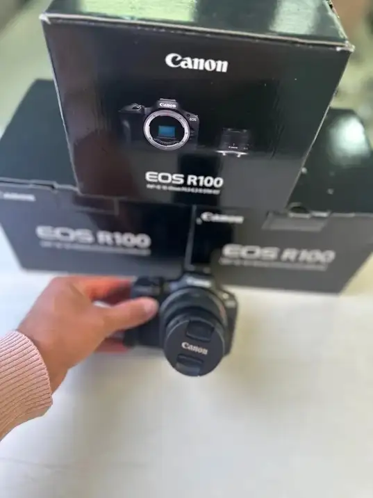 камера canon r100 с объективом 18-45 новая, фотография 5