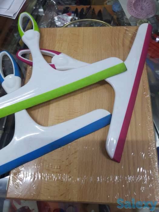 Окномойка ручная, несколько цветов, фотография 1