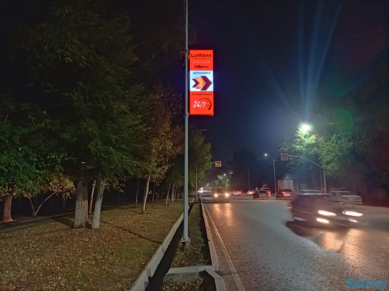 Световой лайтбокс на столбе, фотография 6