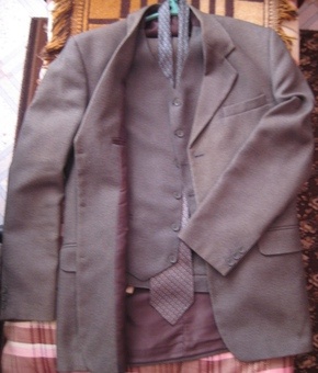 Костюм-тройка, фотография 1