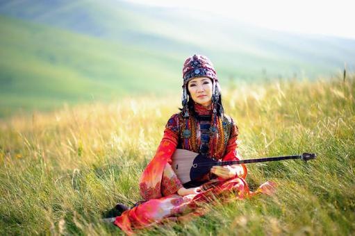 Профессиональное обучение игре на домбре без возрастных ограничений, фотография 1