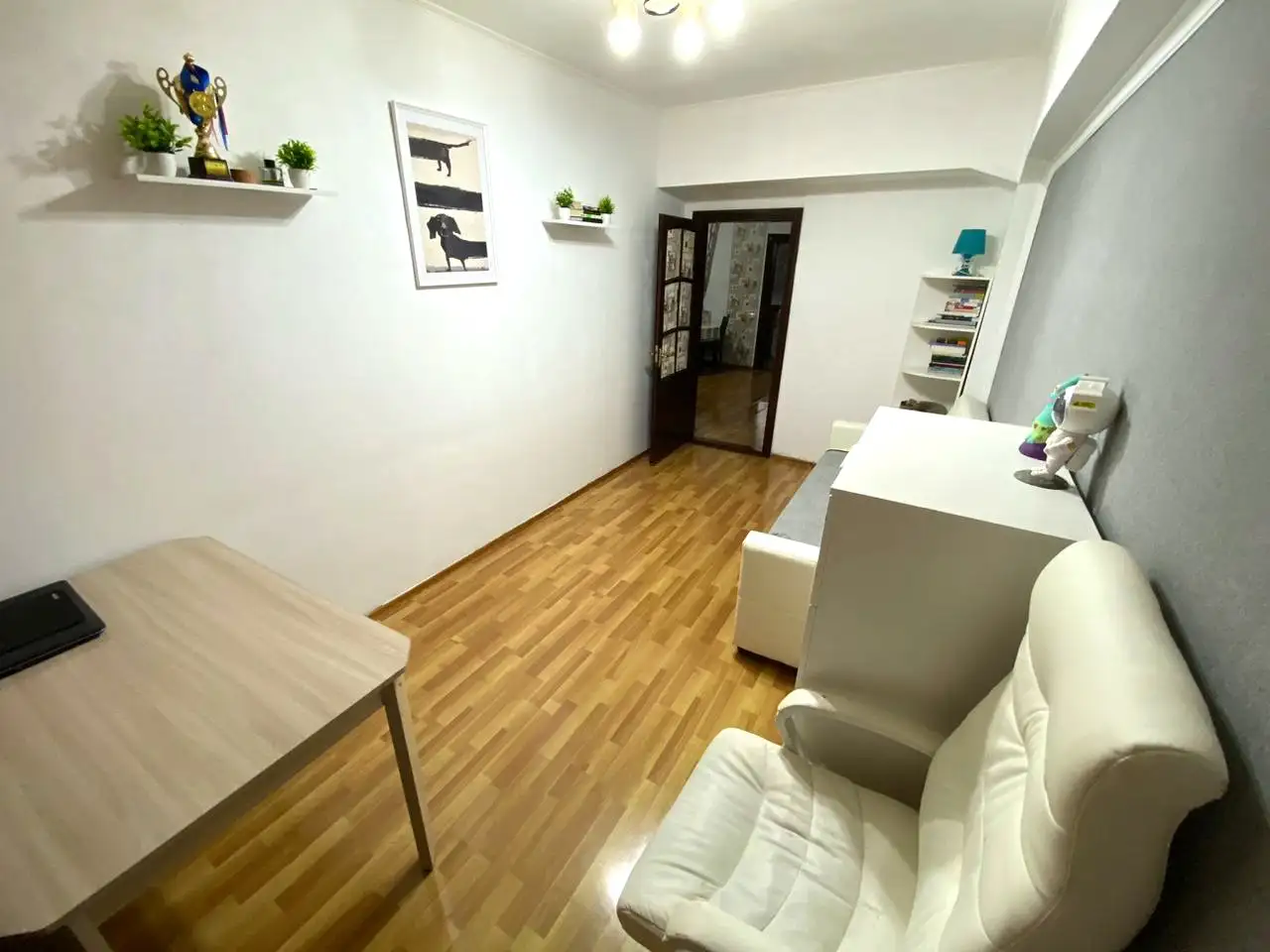 Двушка в самом центре Алматы недорого срочно, 68 кв.м., фотография 5