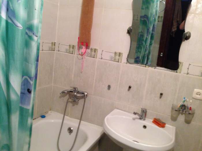 Комната девушке, Республика 26 кв 151, фотография 1