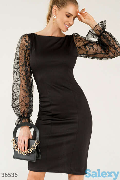 Вечернее платье с утонченной вышивкой, фотография 1