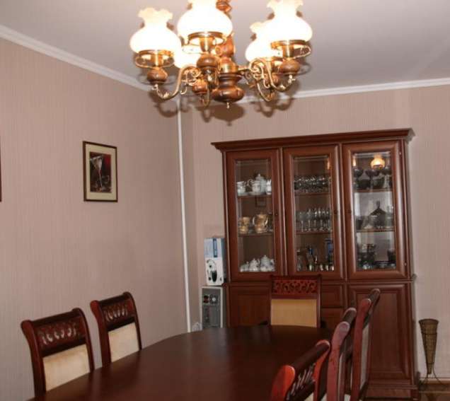 3-комнатная квартира, Кабанбай батыра (Калинина) — Клочкова, фотография 1