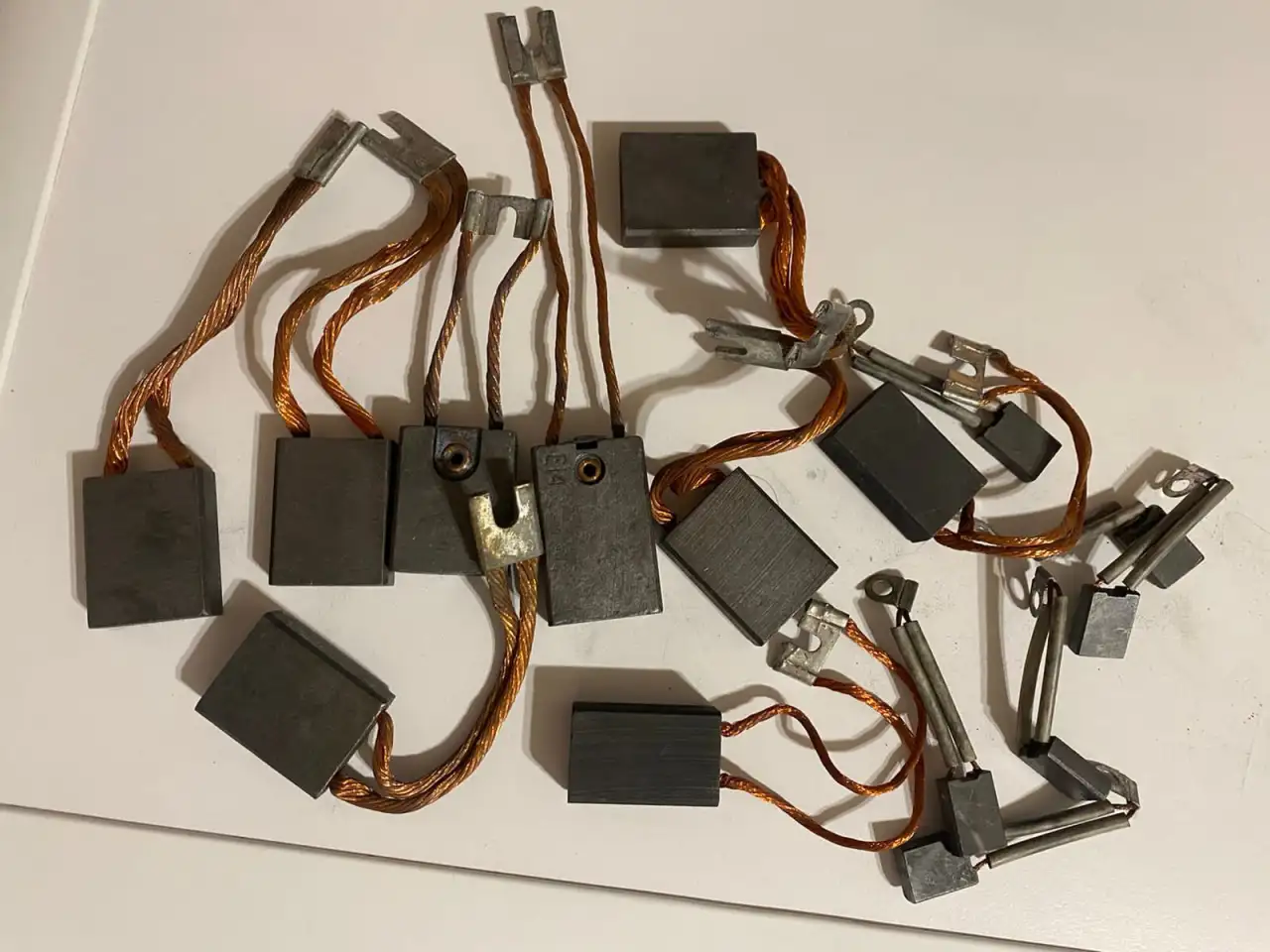 Куплю щетки угольнографитные, фотография 1