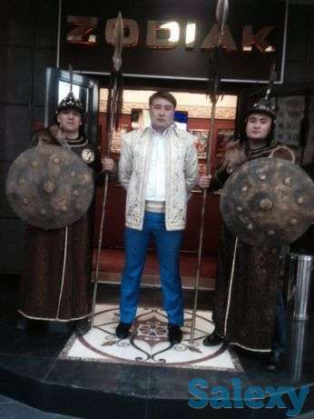 Двух язычный ведущий, шоумен, фотография 1