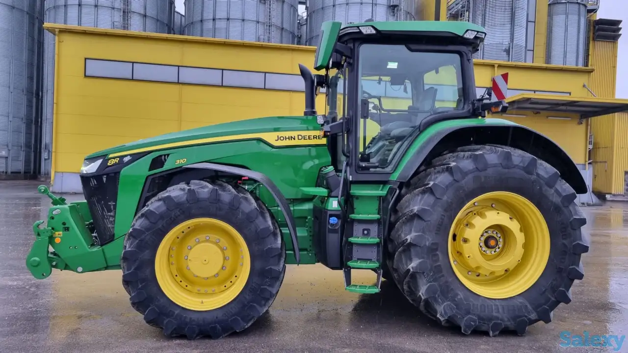 Трактор John Deere 8R 310 2021, фотография 2