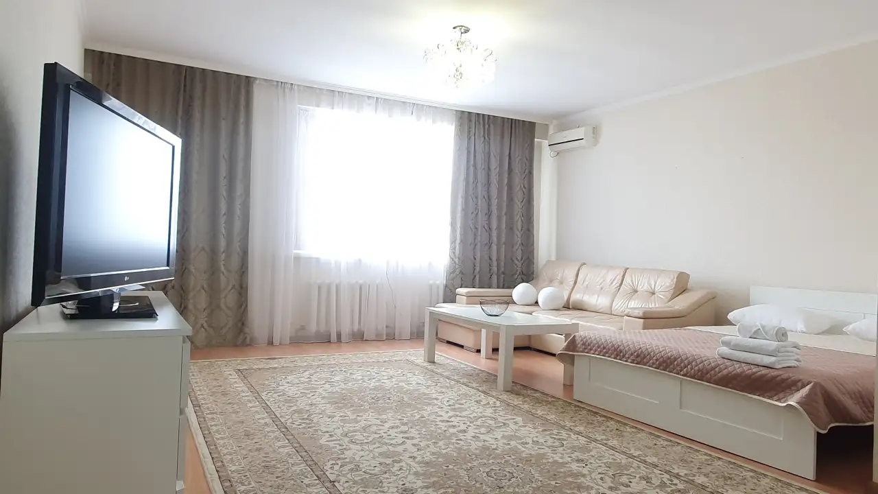 Посуточно 3-х комн.кв с шикарным видом на Байтерек, фотография 9