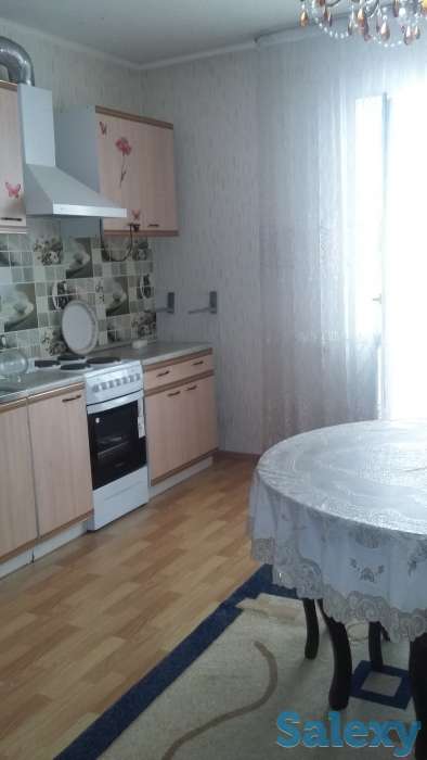 Срочно сдам  на левом берегу 1-ную квартиру 54 кв. метра семейным гос.служащим, фотография 2