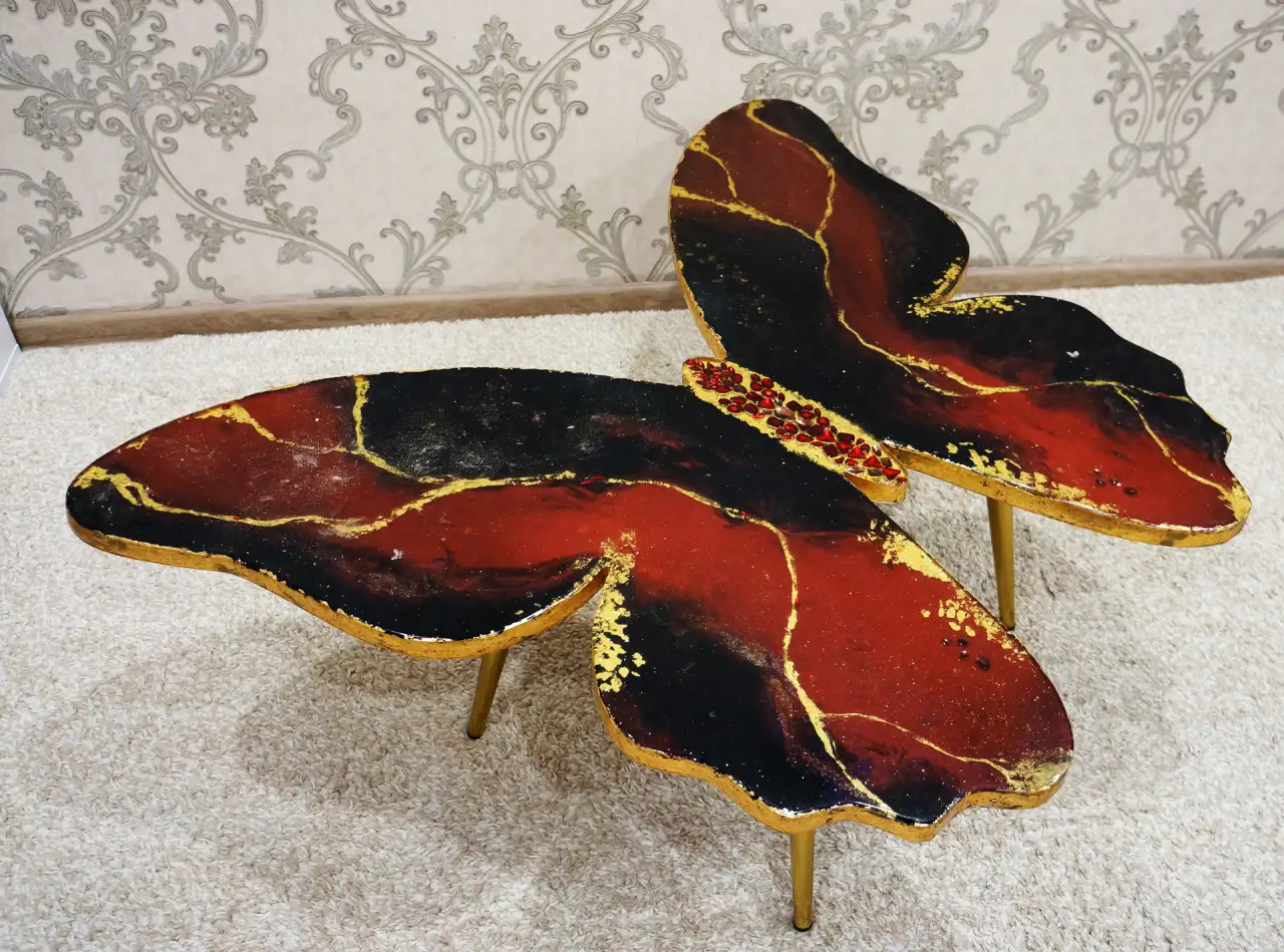 Дизайнерский журнальный стол, фотография 2