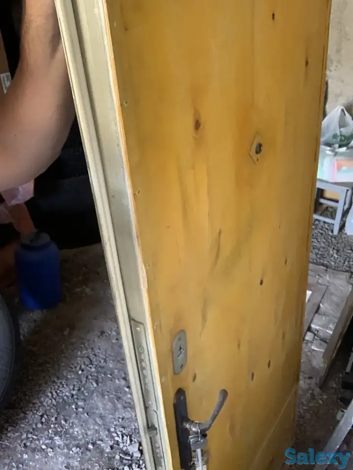 Продам дверь железную входную, фотография 4