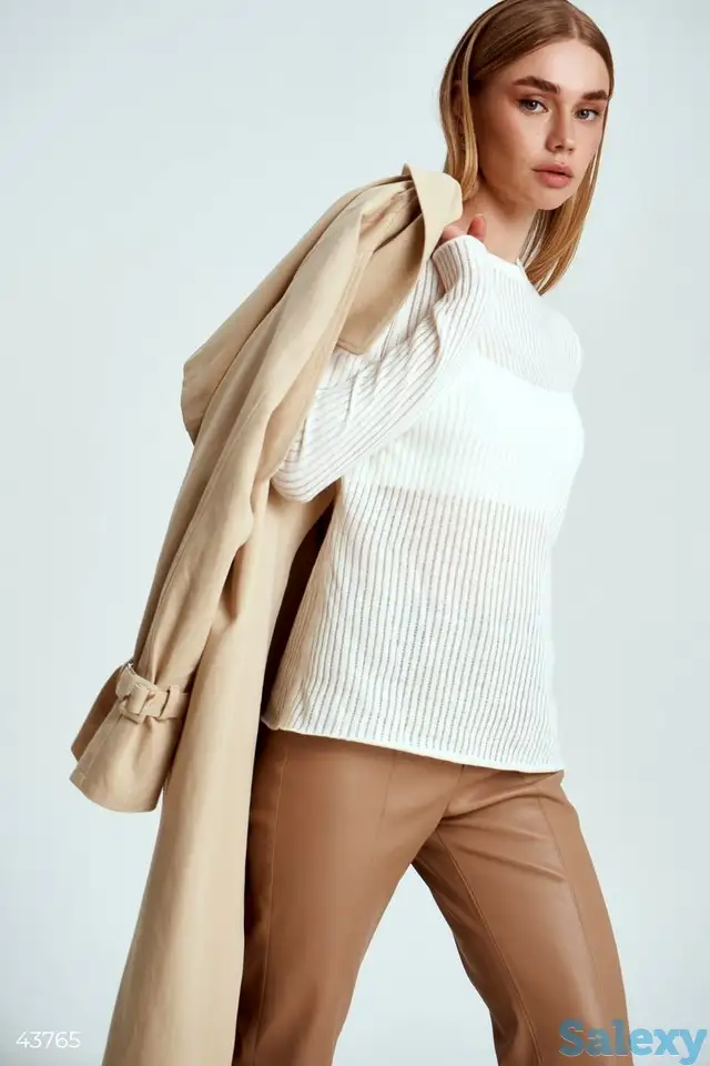 Молочный лонгслив в полоску, фотография 1