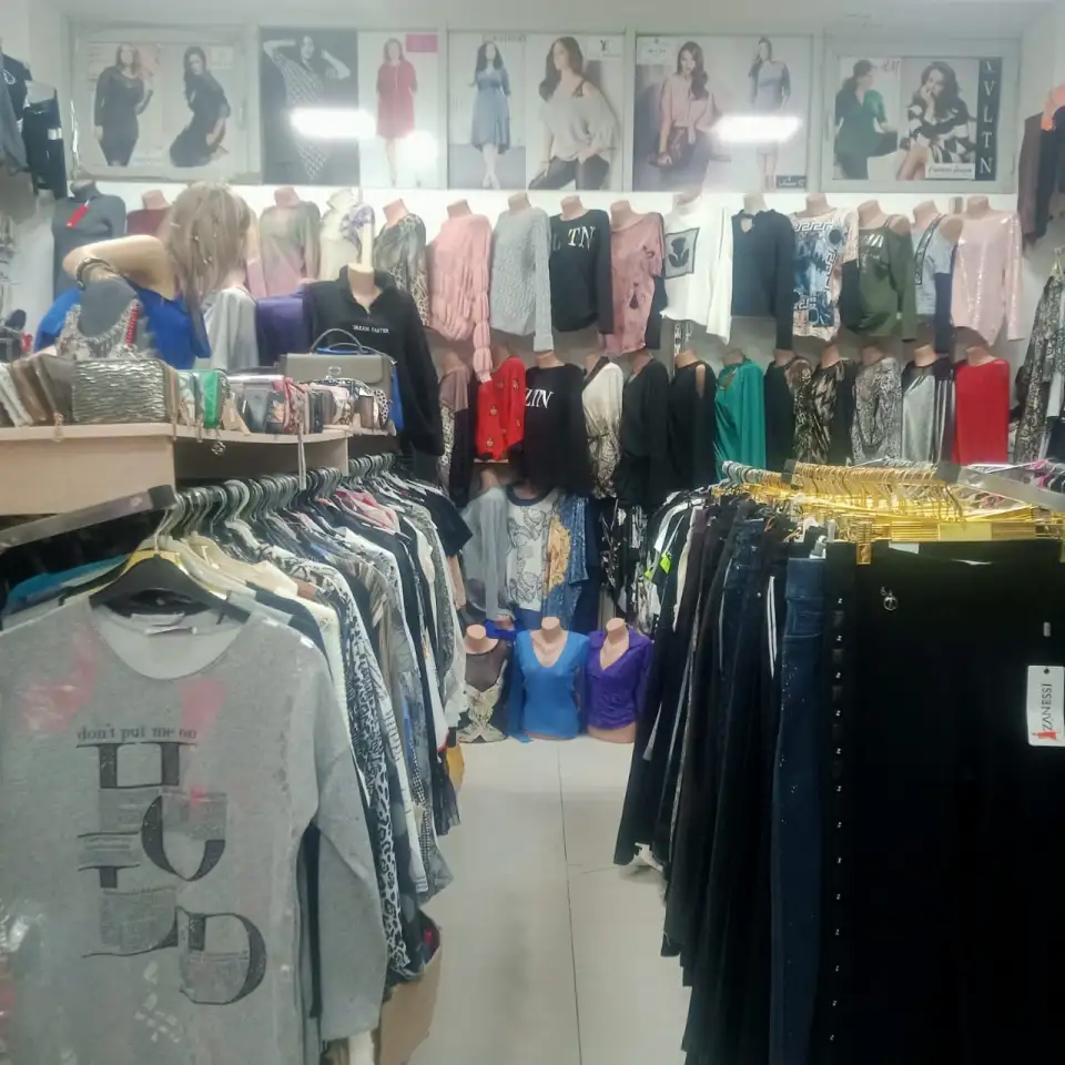 Женская одежда больших размеров и маленьких размеров бижутерия. г. Актау. Тц Олжа блок В бутик 13., фотография 1