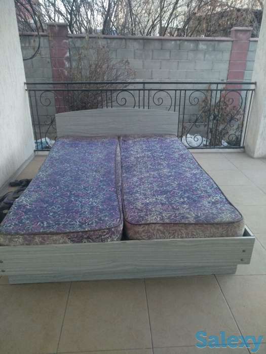 Продам спальный гарнитур б/у, фотография 2