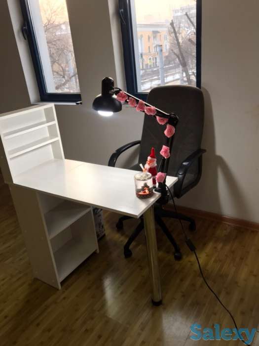 СРОЧНО сдается в аренду маникюрный столик, фотография 1