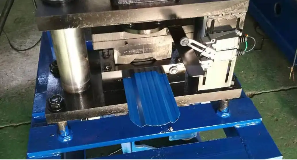 Автоматическая линия для производства штакетника модель JB20, фотография 3