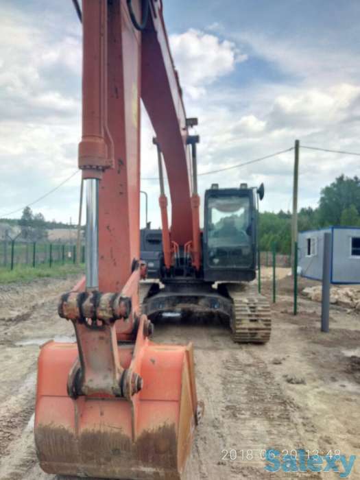Продается гусеничный экскаватор Hitachi ZX 200LC, фотография 1