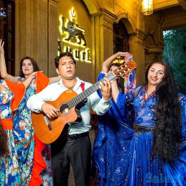 Цыганский ансамбль 