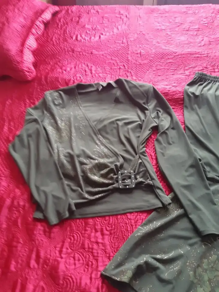 Платье костюмы недорого в хорошем состоянии, фотография 4