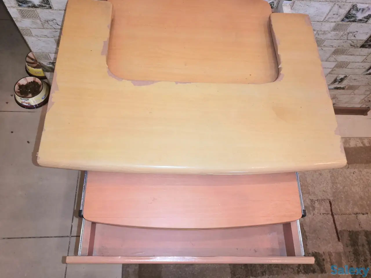 Компьютерный столик, фотография 2