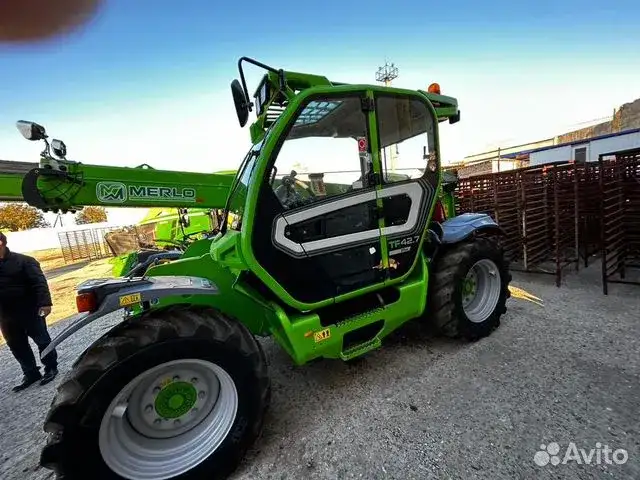 Телескопический погрузчик, фотография 3