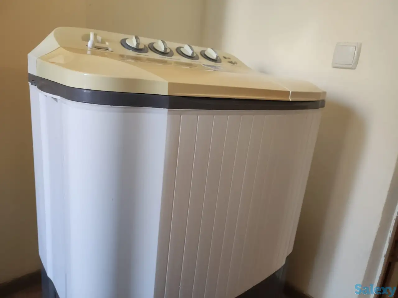 Стиральная машина полуавтомат, фотография 3