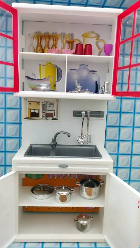 Продам набор кухонной мебели  для девочек, фотография 3