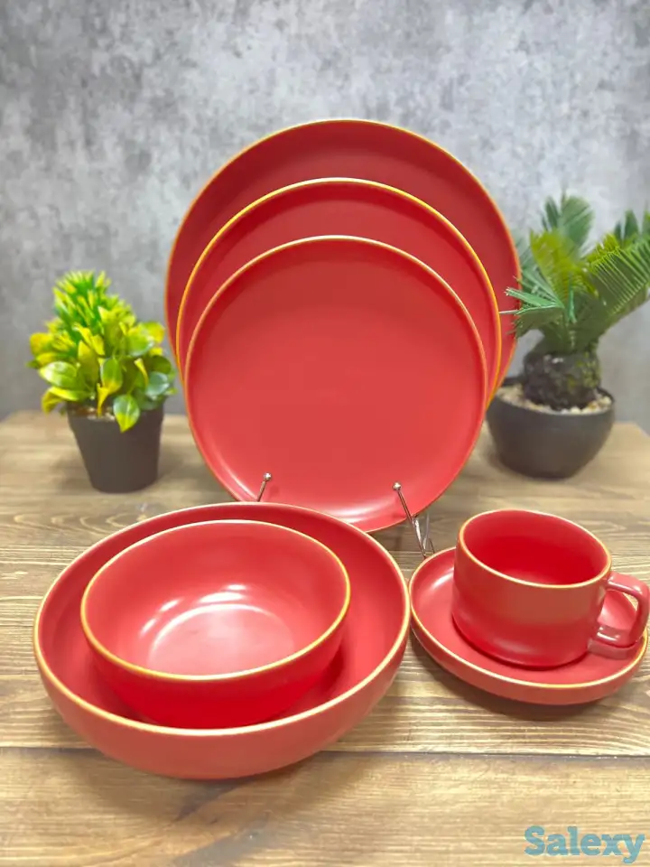 Малиновый столовый сервиз Vassila, фотография 4