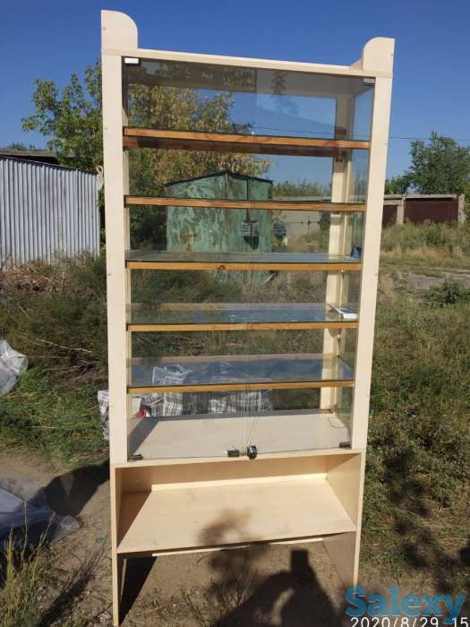 Шкаф-витрина из ЛДСП и стекла размером (2,0 х 0,9 (0,75) х 0,4) м, фотография 1