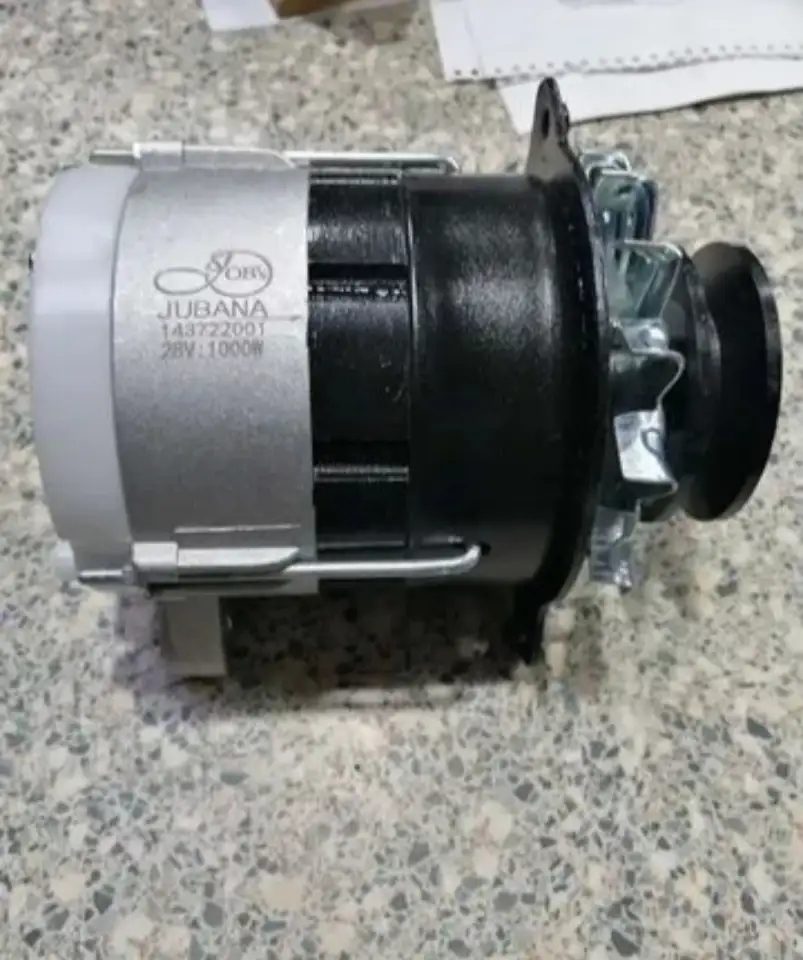 Генератор 14В 700Вт, фотография 1