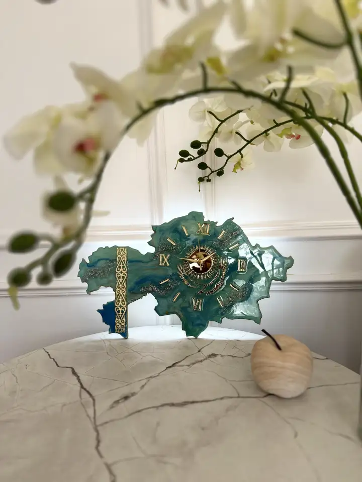 Часы Казахстан, фотография 2