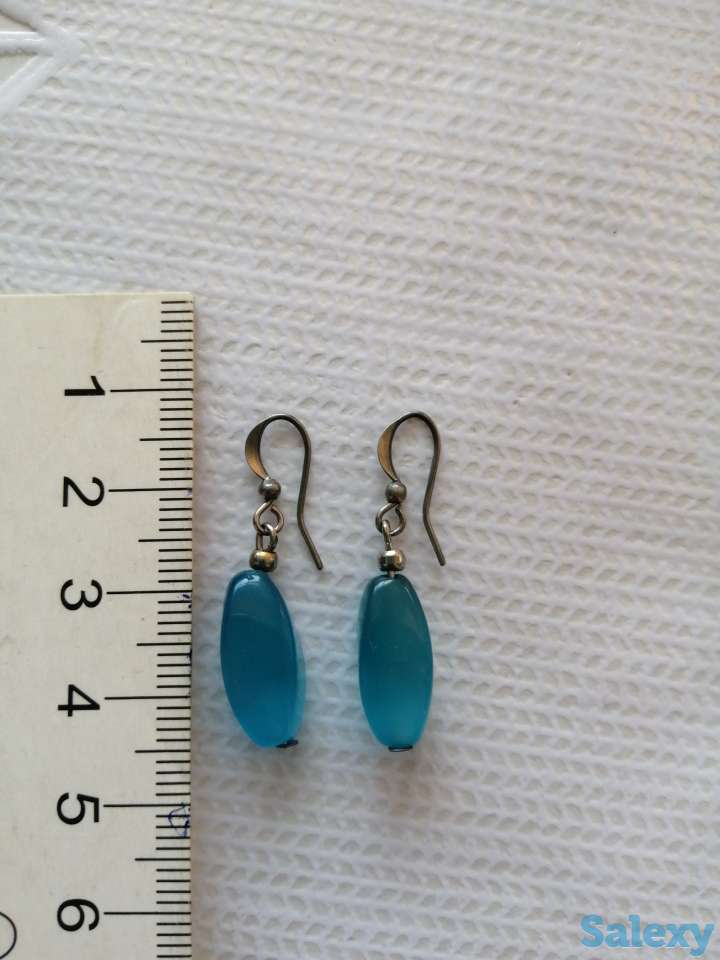 Продам красивые серёжки с камнем 