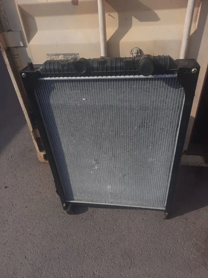 Радиатор охлаждения M3000 SHACMAN, фотография 3