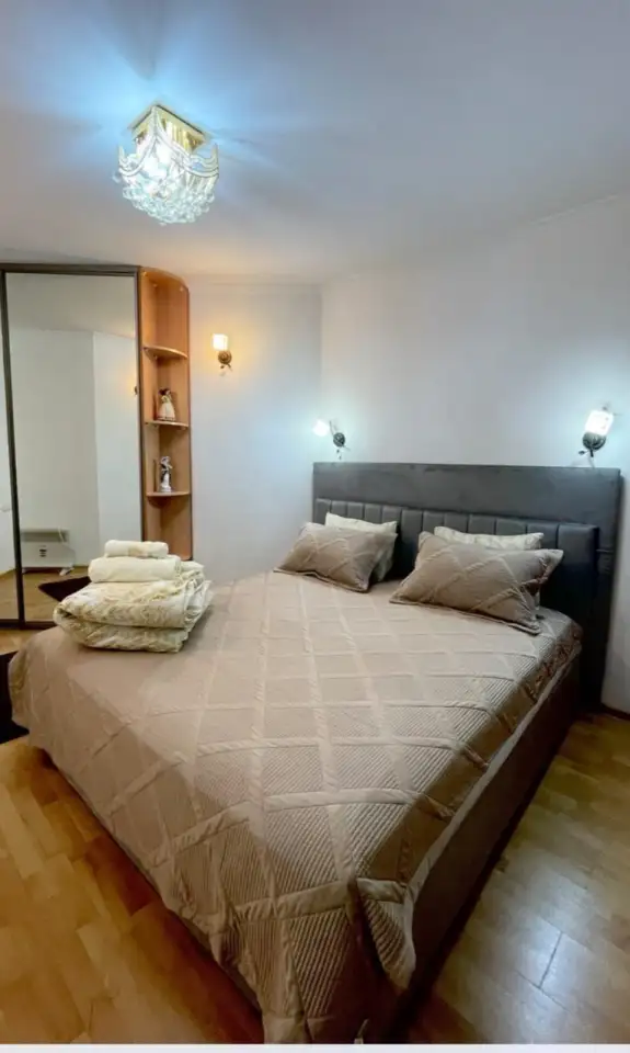 Светлая 2-комнатная квартира, ул Исатай Тайманова 58, фотография 1