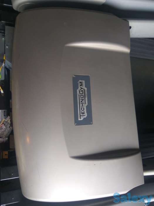 Профессиональные беговые дорожки Technogym, фотография 2