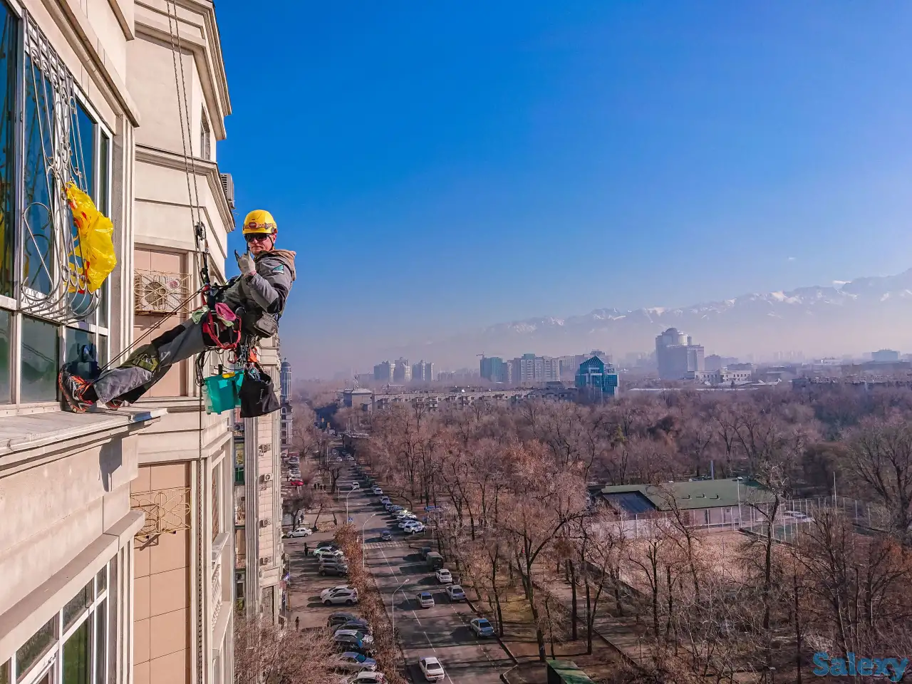 Высотный клининг / Мойка фасада / Мойка окон / Высотные работы / Промышленный альпинизм /Альпинисты, фотография 4