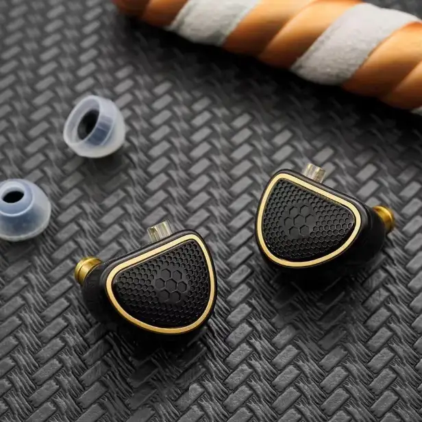 Наушники TRN SPD Xuanwu, фотография 2