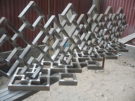 Изготовление навесов, ангаров, автоматических ворот, заборов с фундаментом и сплиторными блоками, фотография 1