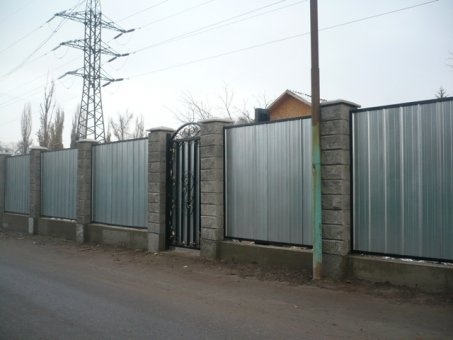 Изготовление навесов, ангаров, автоматических ворот, заборов с фундаментом и сплиторными блоками, фотография 2