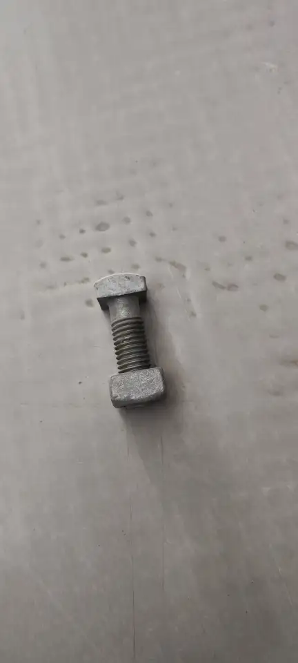 Болт крепления 58x2 c квадратной головкой и гайкой, ANSI C135.1. Материал: гальванизированная сталь, фотография 1