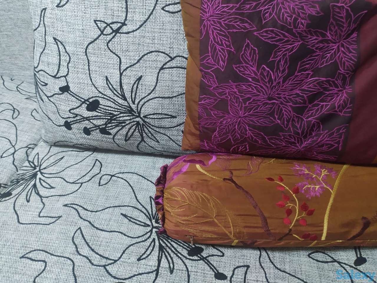 Продается диван , горка , стол, телевизор ,манеж с маятниковым механизмом, фотография 4