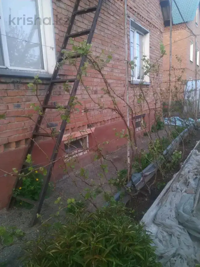 Кирпичный дом на большом участке, Усть-Каменногорск, ул. Щербакова, д. 31а, фотография 18