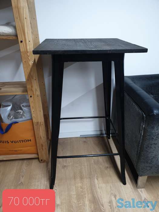 Барные высокие столы, фотография 2