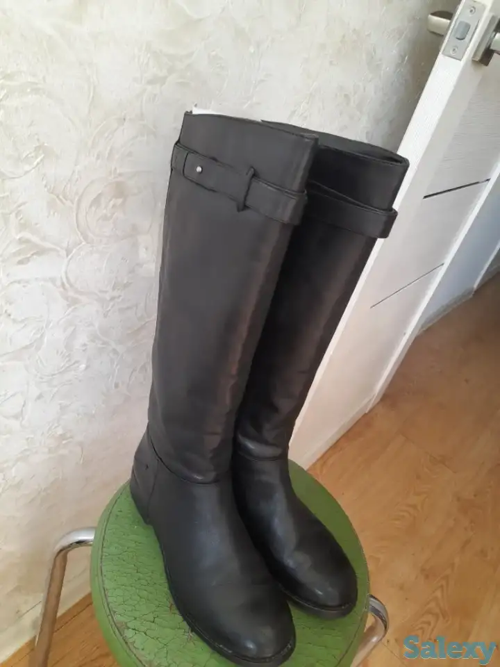 Продам зимние кожанные сапоги. Брендовые. Размер 39-40, фотография 1