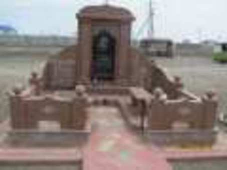 Памятники и надгробие из камня., фотография 2