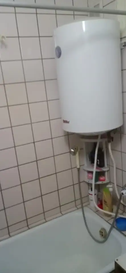 Продам двухкомнатную квартиру, 5 микрорайон 8 дом, фотография 3